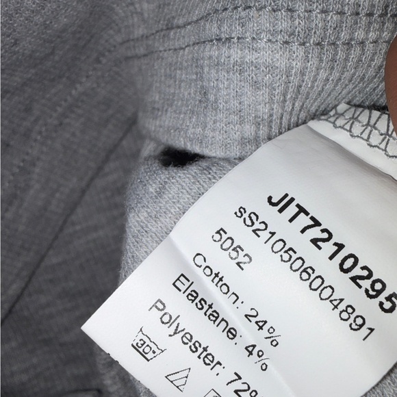 Top - Picture 4 of 4